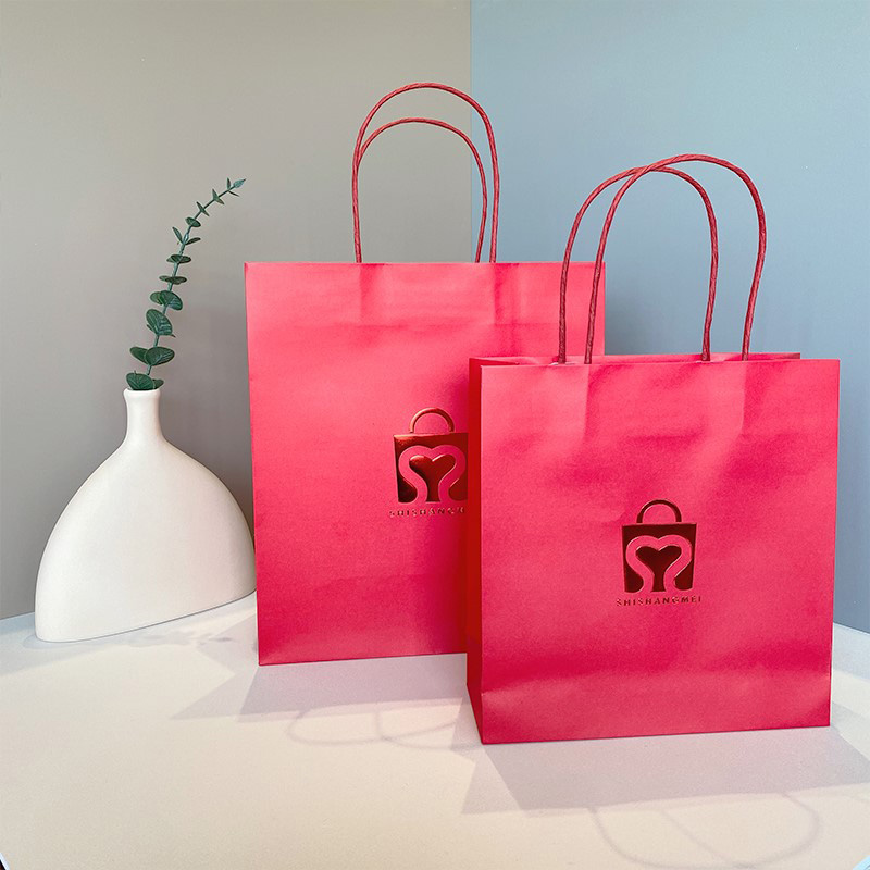 纸袋由东莞市时尚美印刷有限公司提供